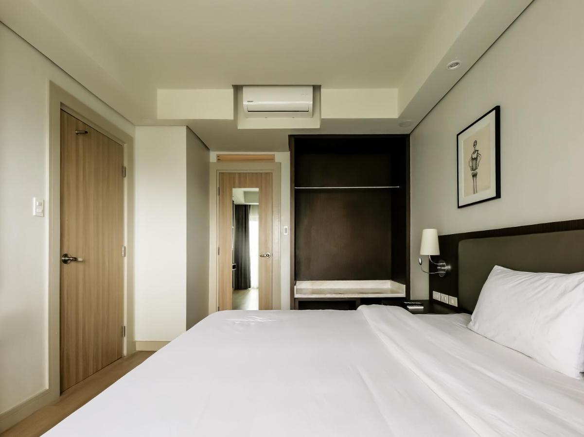 Capital O 804 The Residences At Bonifacio Civic Center Manila Eksteriør billede